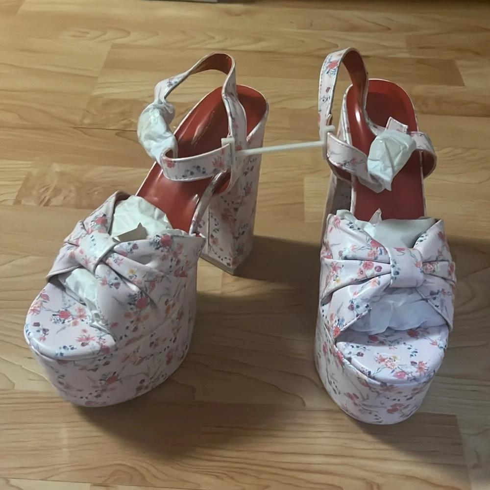 ‼️NWT‼️Dolls Kill X Sugar Thrillz Floral Platform Sandals Size 8 - Picture 4 of 8